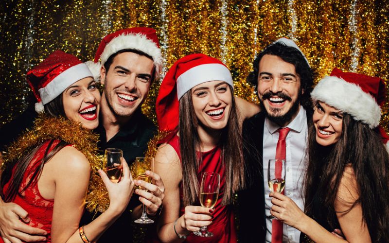 CHRISTMAS PARTIES AS A DAY TRIP